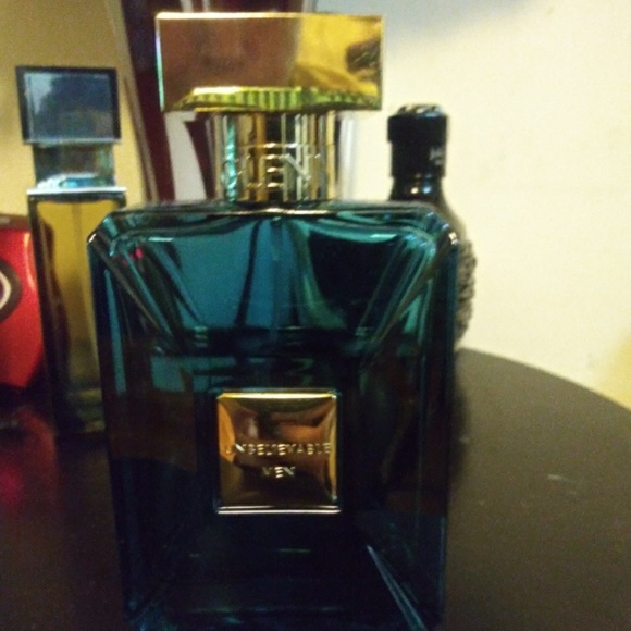 Unbelievable men - Picture 1 of 2